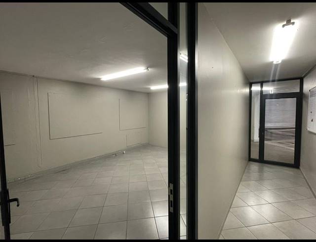 INDUSTRIAL PROPERTY TO RENT IN ROOIHUISKRAAL